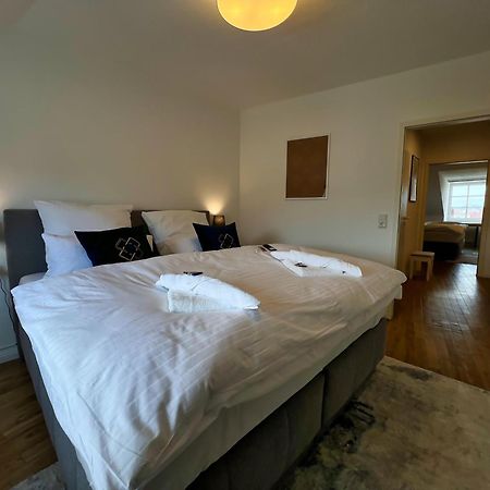 Nr 2 Modernes Apartment In Historischer Marktplatzlage 56 Qm # Cosiness Company 22 شفيرين المظهر الخارجي الصورة