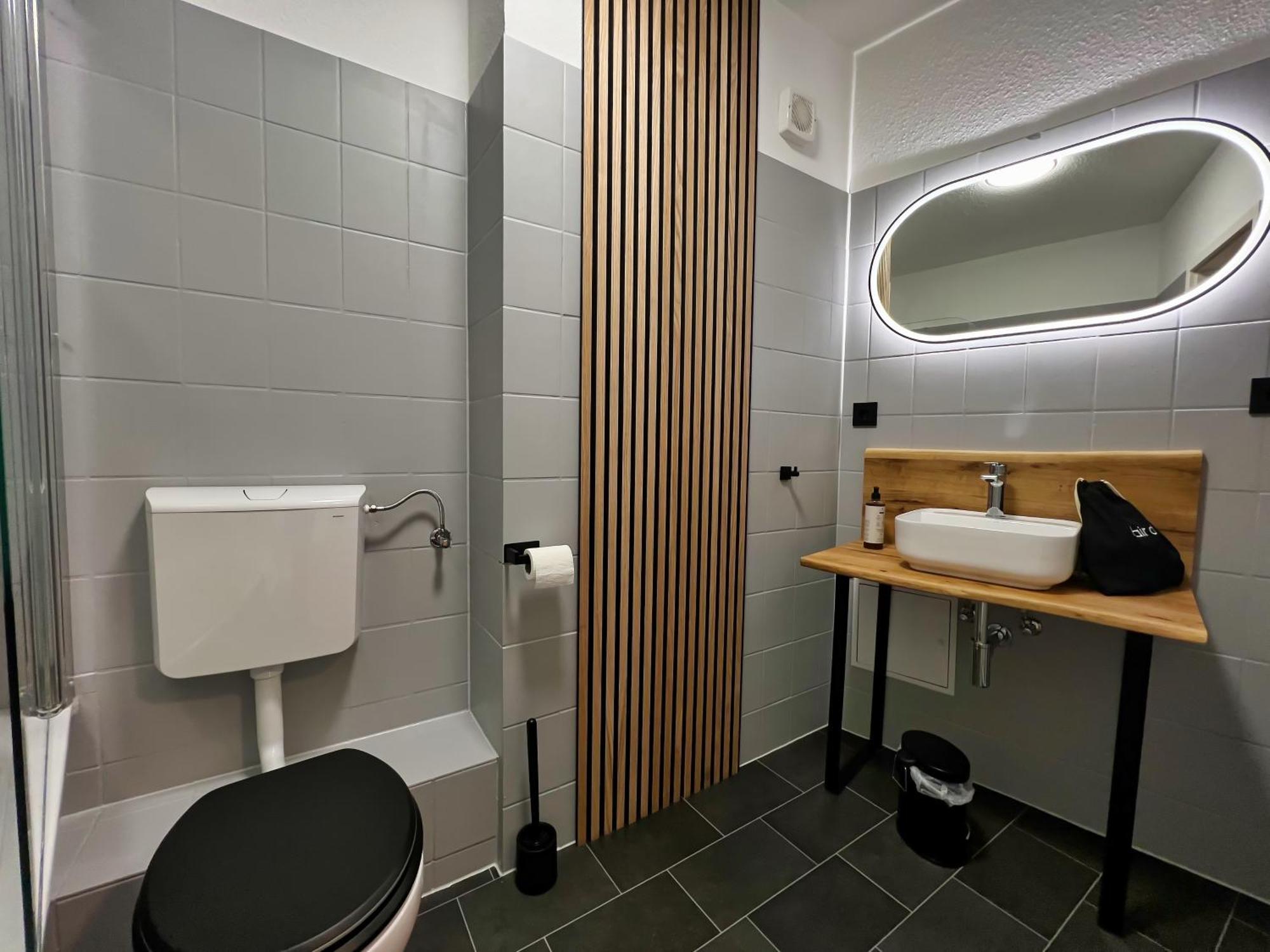 Nr 2 Modernes Apartment In Historischer Marktplatzlage 56 Qm # Cosiness Company 22 شفيرين المظهر الخارجي الصورة
